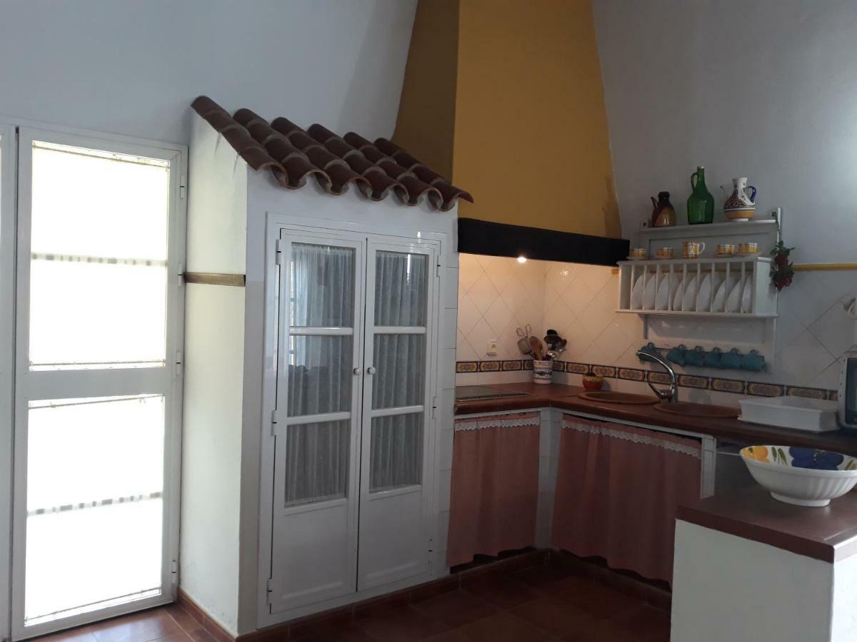 Chalet La Huerta 2 Amplios Jardines Barbacoa Y Wifi كونيل ذي لا فرونتيرا المظهر الخارجي الصورة